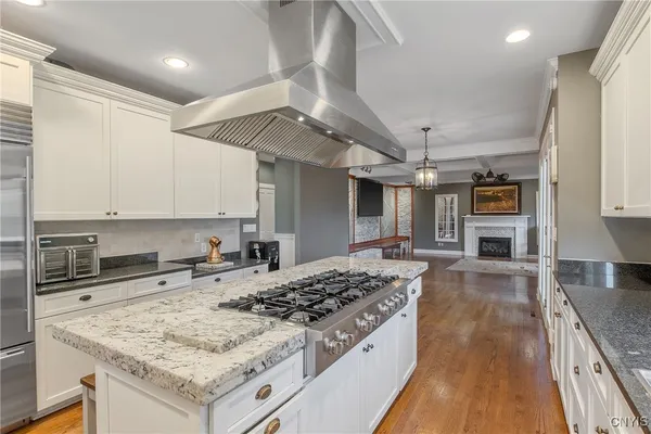 $824,900 | 6923 Kassonta Drive, Pompey, NY 13078