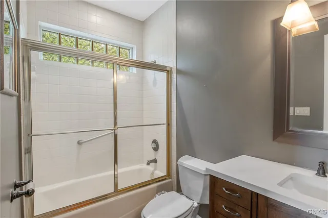 $824,900 | 6923 Kassonta Drive, Pompey, NY 13078