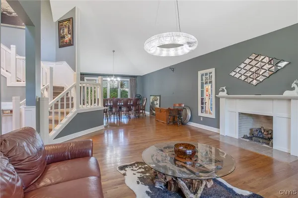 $824,900 | 6923 Kassonta Drive, Pompey, NY 13078