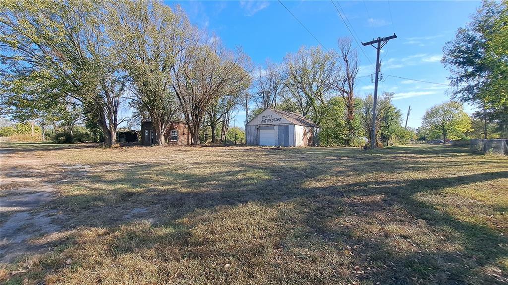 207 East 4th Street Longton, KS 67352 - Photo 2 of 7