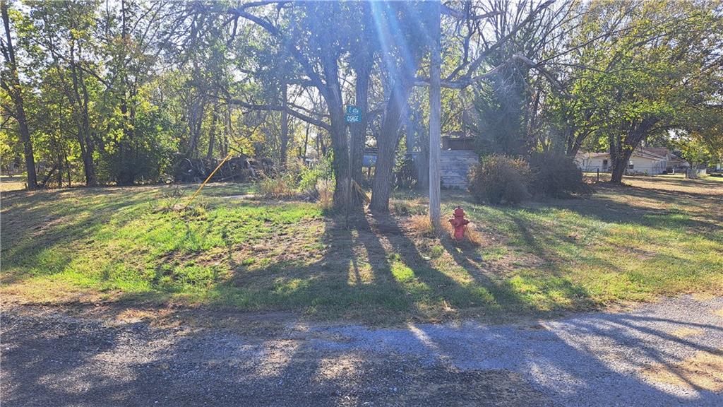 207 East 4th Street Longton, KS 67352 - Photo 4 of 7