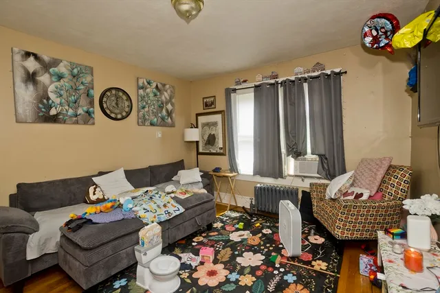 $370,000 | 79-81 Windemere Street, Springfield, MA 01104