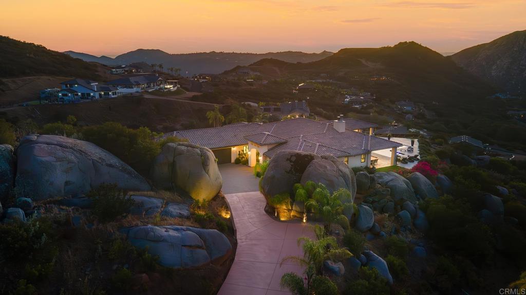 328 Amy Way Alpine, CA 91901 - Photo 4 of 74