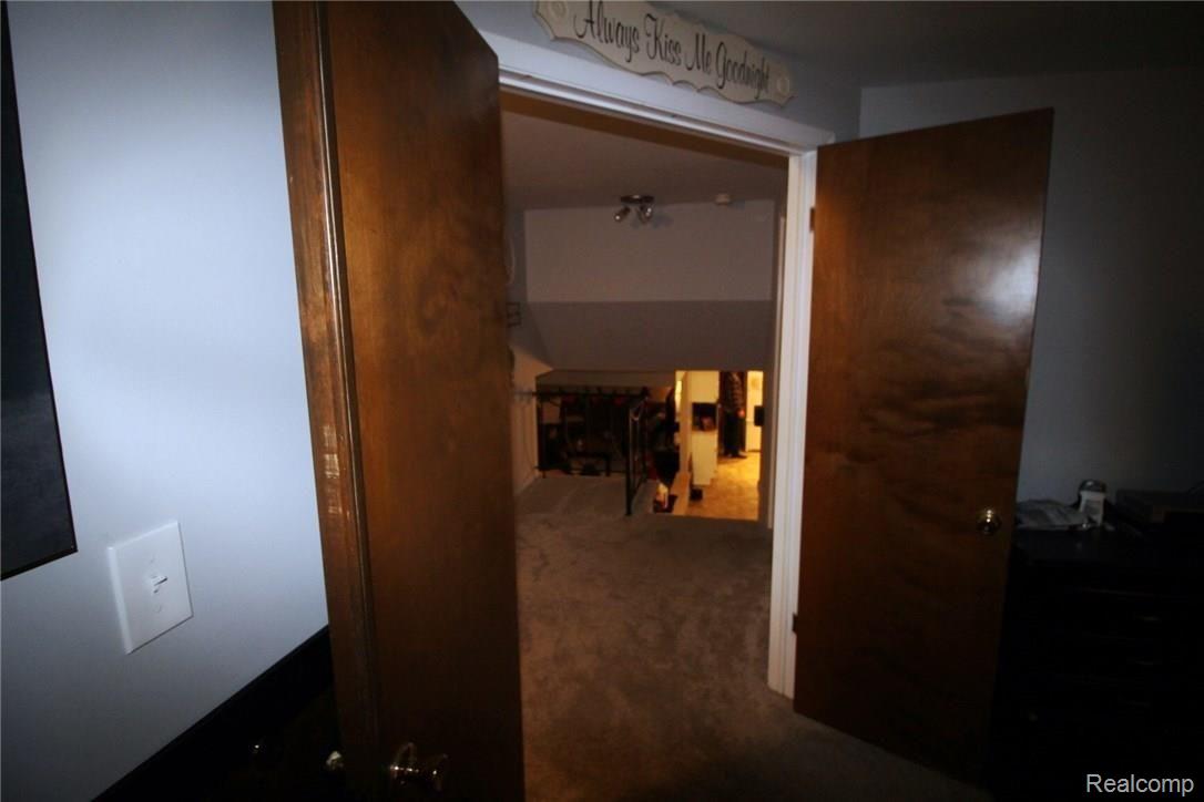 6012 Robin Hill Road Washington, MI 48094 - Photo 13 of 15 IMG_7856.JPG