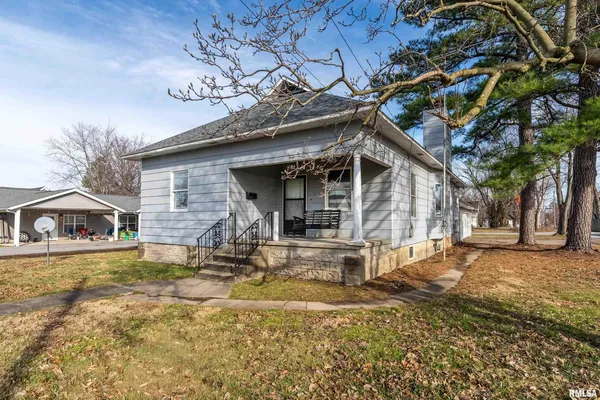 $104,900 | 1103 North Monroe Street, Marion, IL 62959