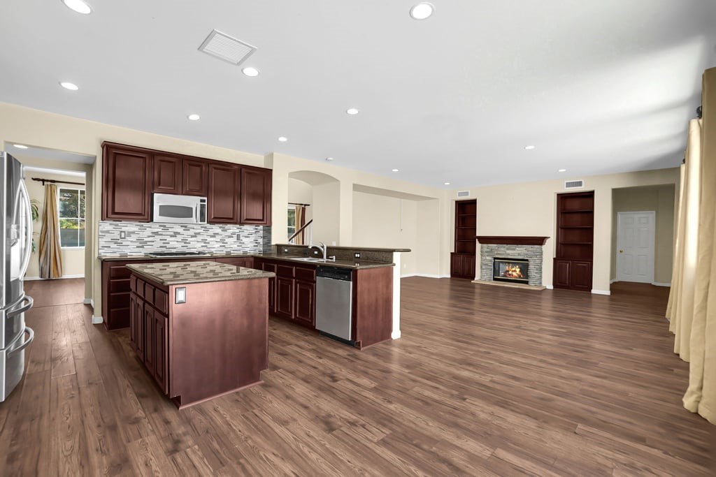 17081 Greentree Drive Riverside, CA 92503 - Photo 16 of 44