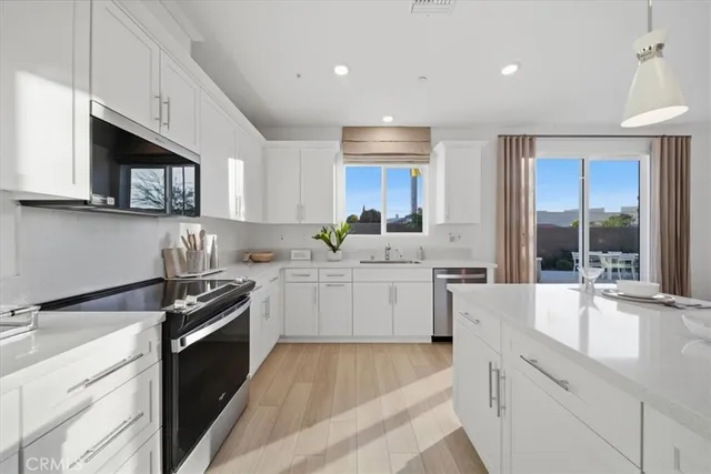 $613,521 | 42957 56th Street West, Lancaster, CA 93536