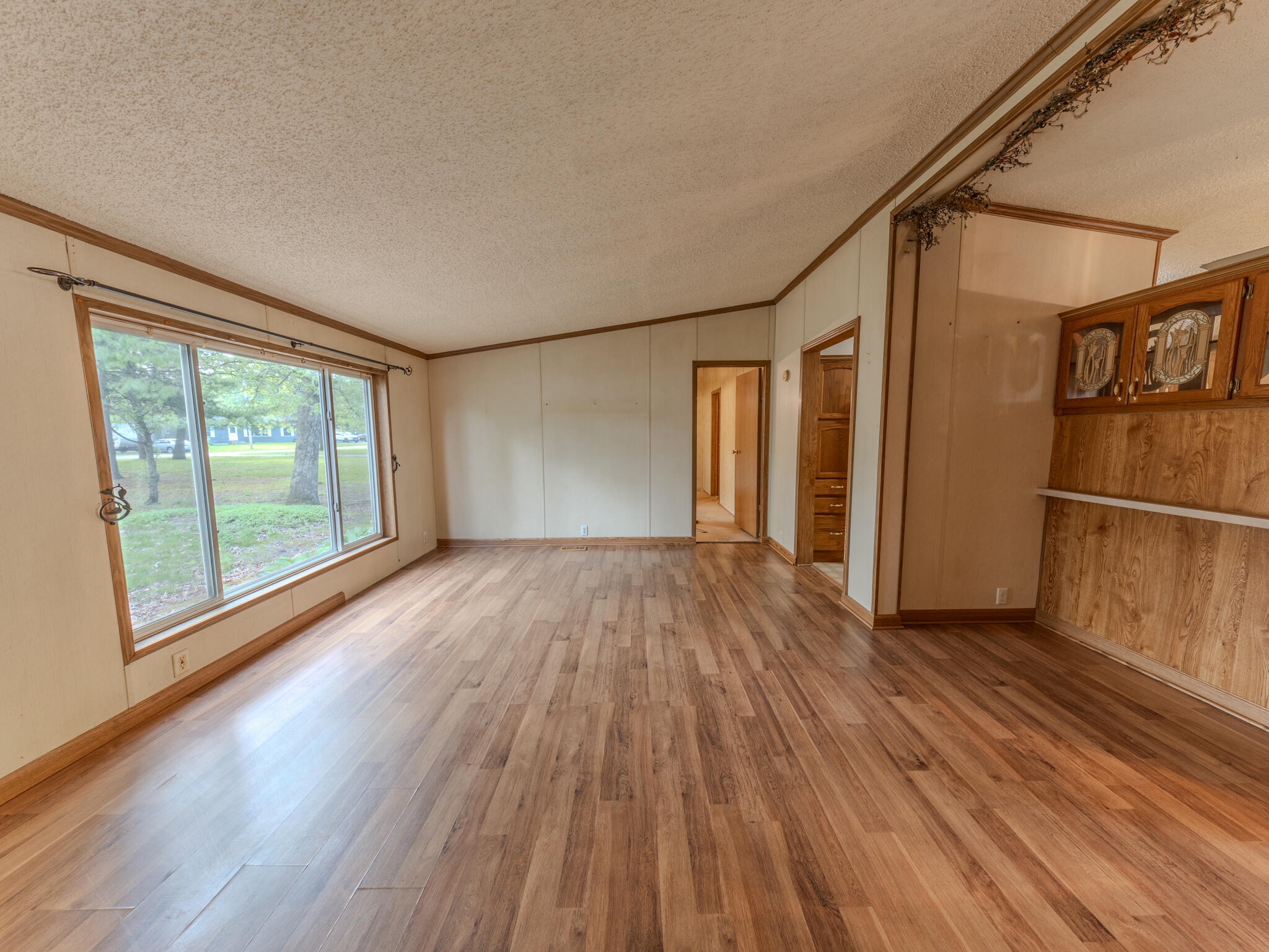 10848 Edgewood Drive Demotte, IN 46310 - Photo 4 of 17 2048x1536