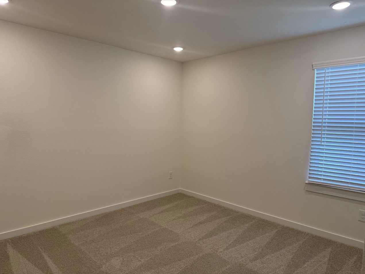 3134 Emerald Hls Drive Angleton, TX 77515 - Photo 5 of 7 a view of an empty room