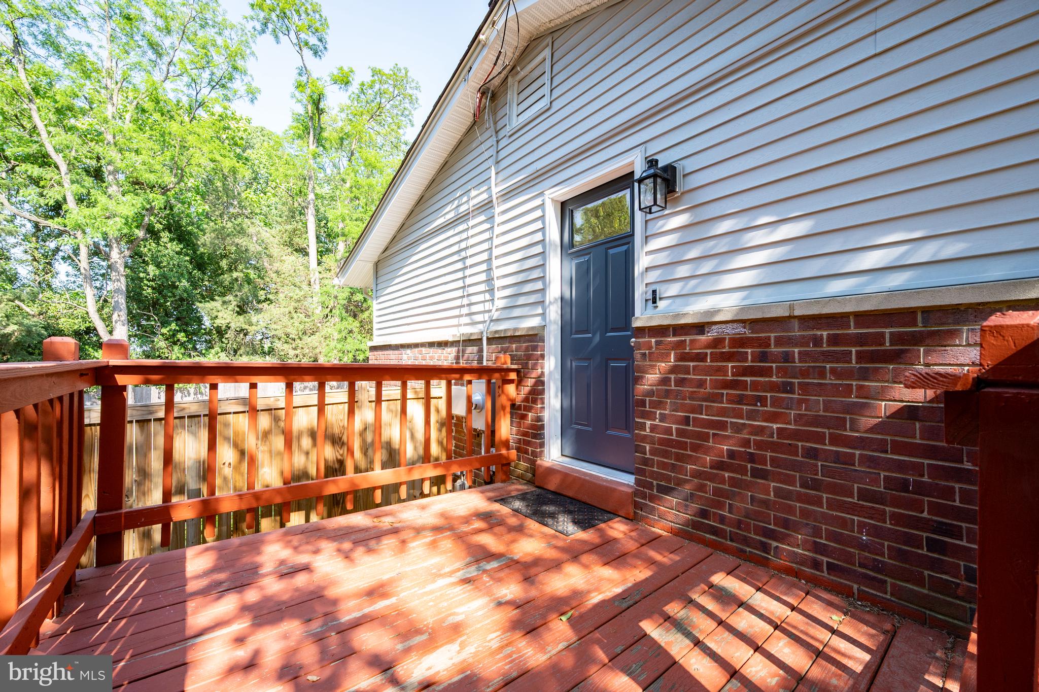 4401 Roundhill Road Alexandria, VA 22310 - Photo 9 of 38 Deck off the back door