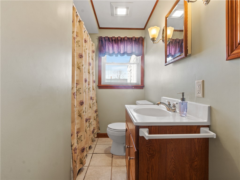 8 Dover Street Pawtucket, RI 02860 - Photo 9 of 21