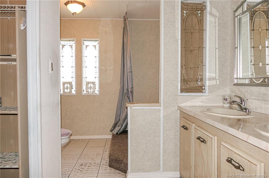 2716 Southwest Toronado Trail Stuart, FL 34997 - Photo 11 of 30 Gallery Image 11