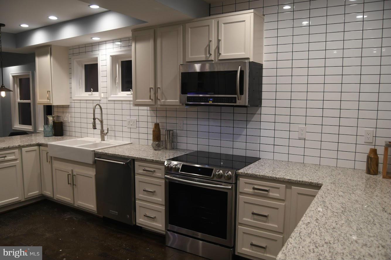 5838 Race Road Elkridge, MD 21075 - Photo 16 of 30 Kitchen