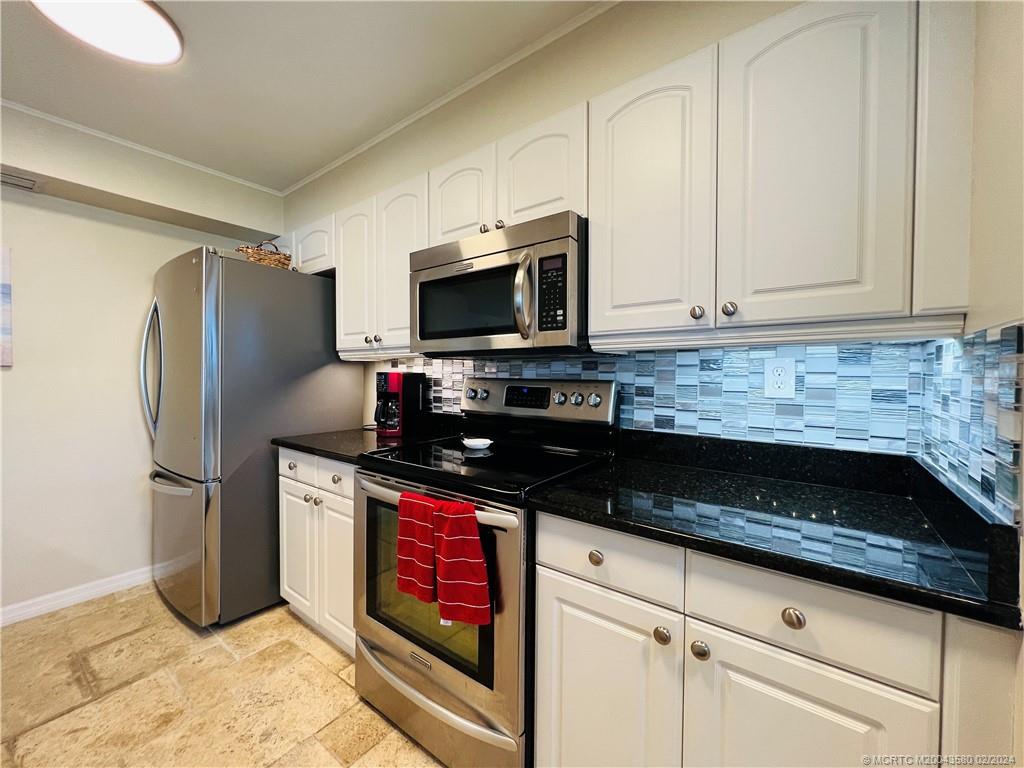 Undisclosed Address Jensen Beach, FL 34957 - Photo 11 of 86