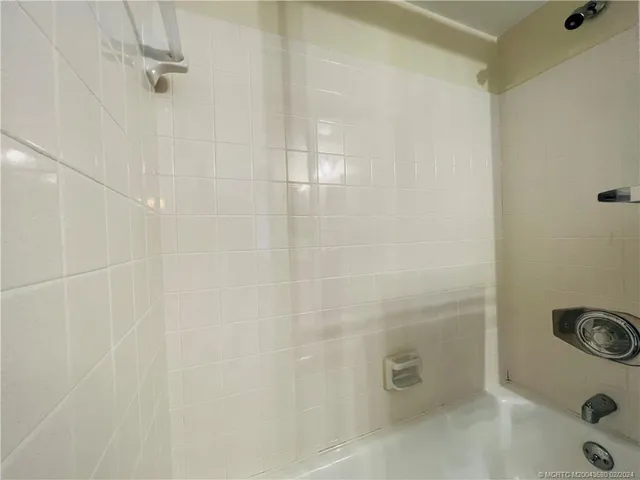 $2,300 | Undisclosed Address, Jensen Beach, FL 34957