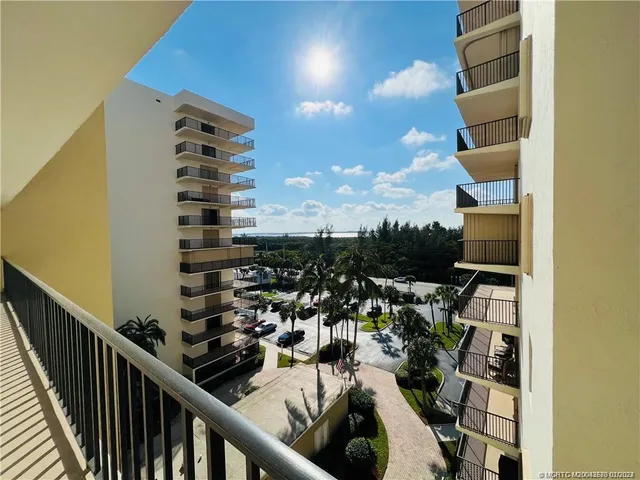 $2,300 | Undisclosed Address, Jensen Beach, FL 34957