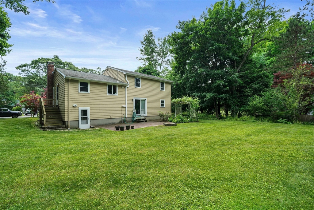 6 Valley View Road Wayland, MA 01778 - Photo 23 of 26 Gallery Image 23