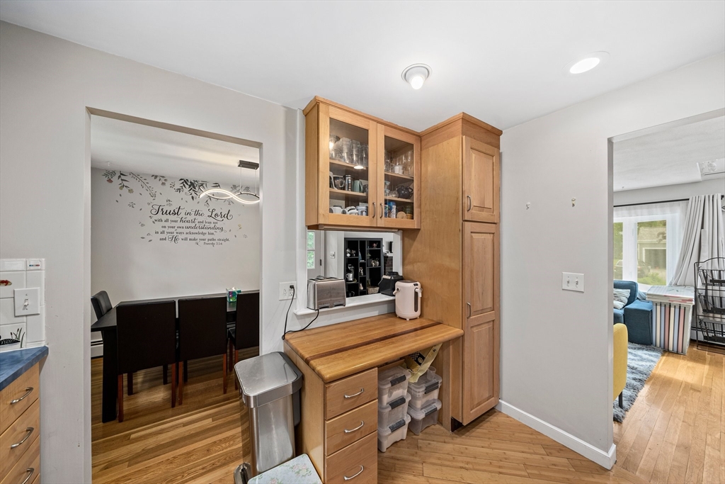 6 Valley View Road Wayland, MA 01778 - Photo 6 of 26 Gallery Image 6