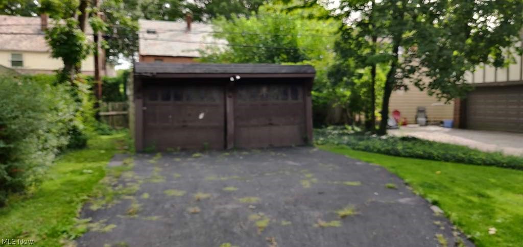 2399 Channing Road Cleveland, OH 44118 - Photo 3 of 14