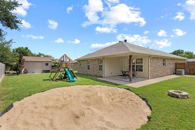 $255,000 | 106 Westwood Court, Bonham, TX 75418