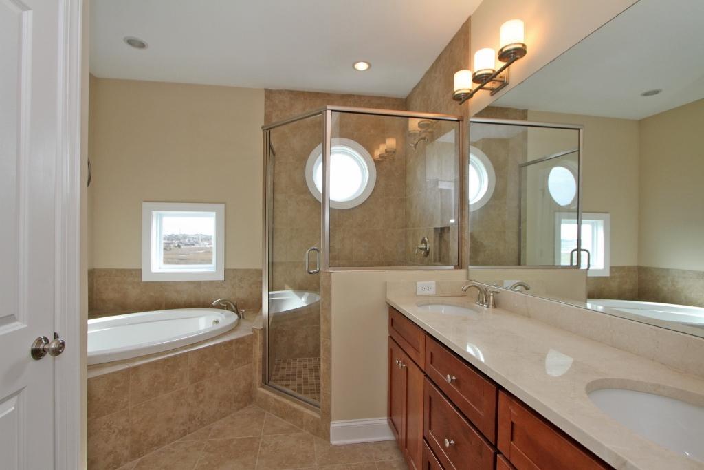 2119 Tides End Road Charleston, SC 29412 - Photo 18 of 30 Master Bathroom