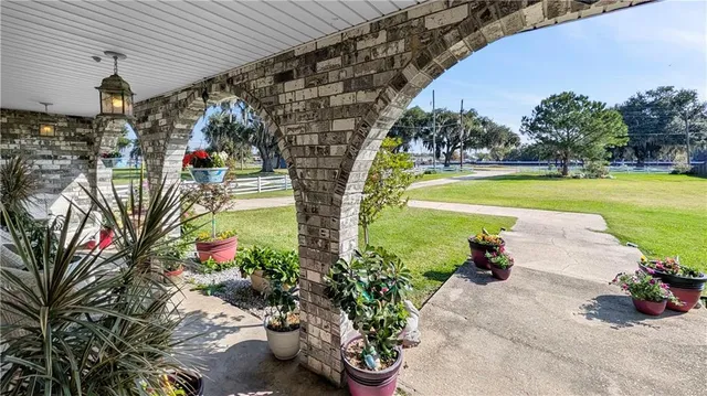 $299,999 | 9578 Barataria Boulevard, Marrero, LA 70072