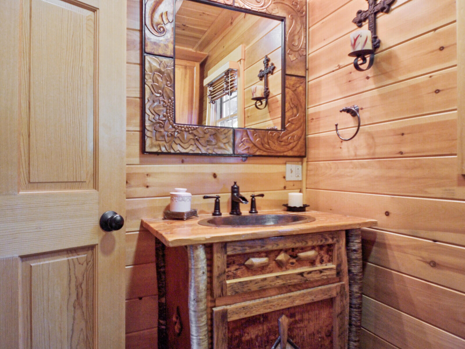 159 Peninsula Drive Rome, ME 04963 - Photo 48 of 138 1/2 Bathroom off Kitchen