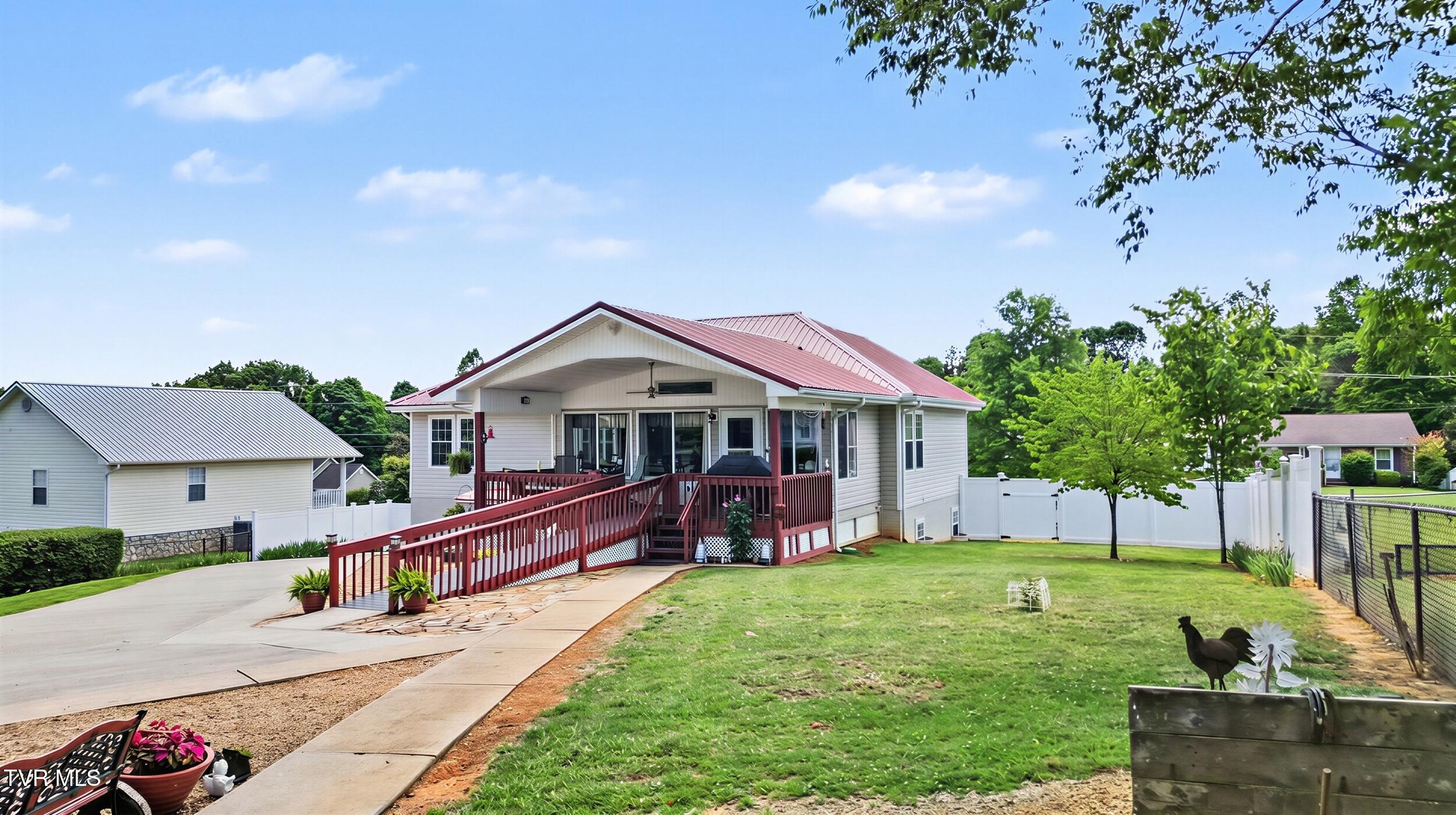 109 Pine Ridge Drive Afton, TN 37616 - Photo 33 of 51 44_dji_0882_edited (2)