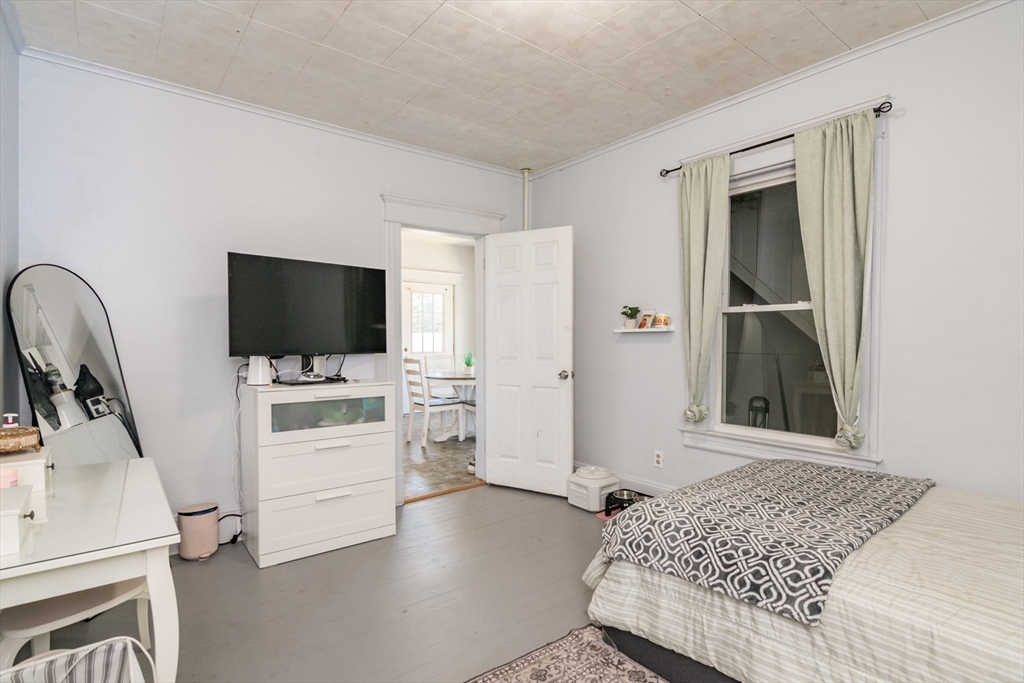 208 Prospect Street, Unit 1 Chicopee, MA 01013 - Photo 8 of 14