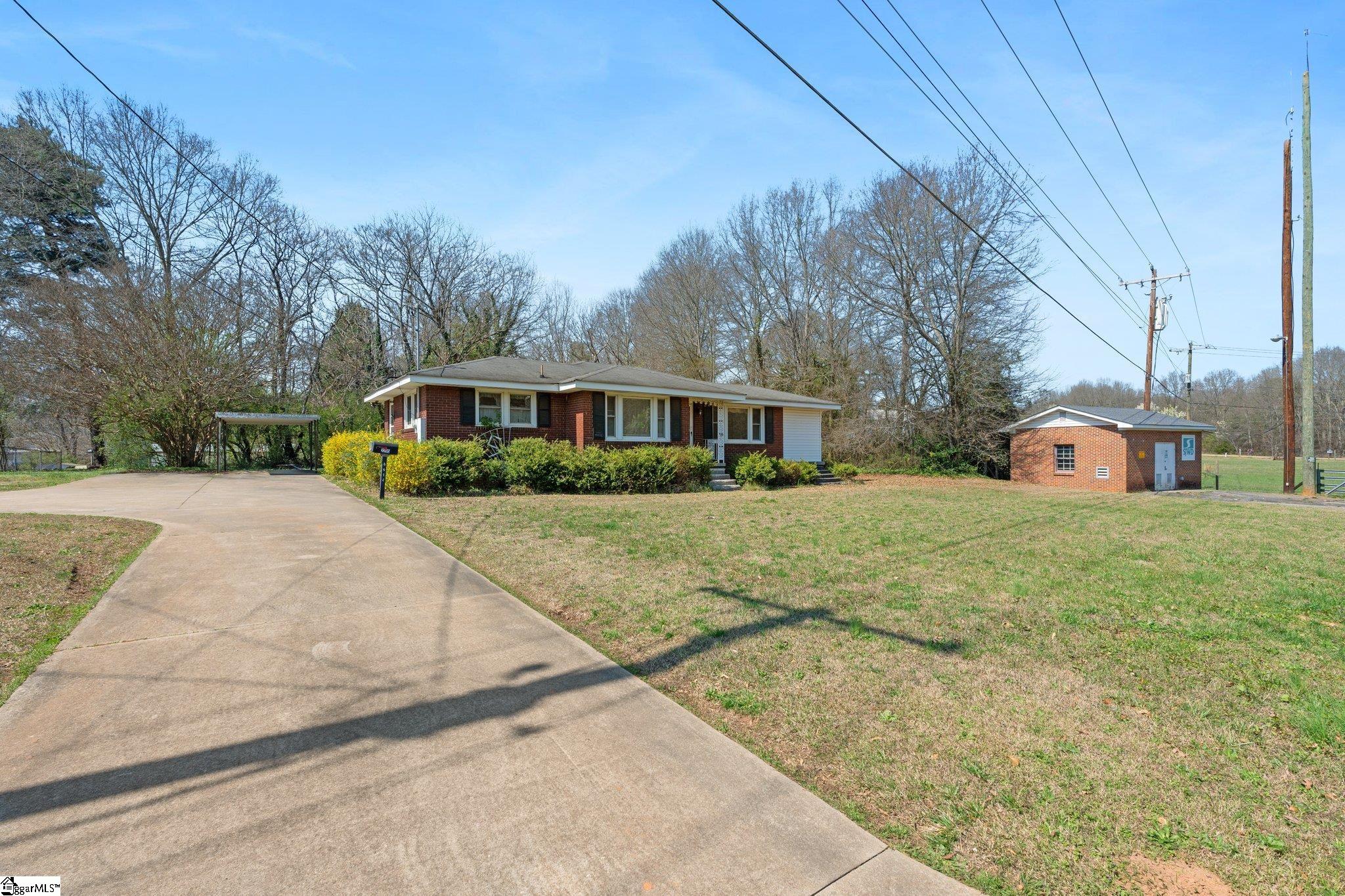 2205 Highway 357 Lyman, SC 29365 - Photo 5 of 19 Gallery Image 5