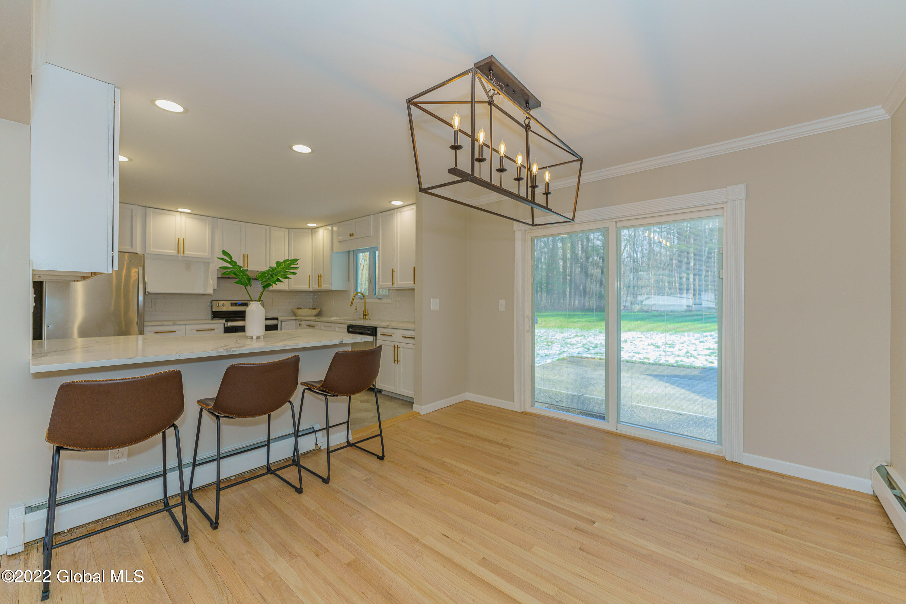 3097 East Old State Road Schenectady, NY 12303 - Photo 11 of 44 3 Diningroom 2