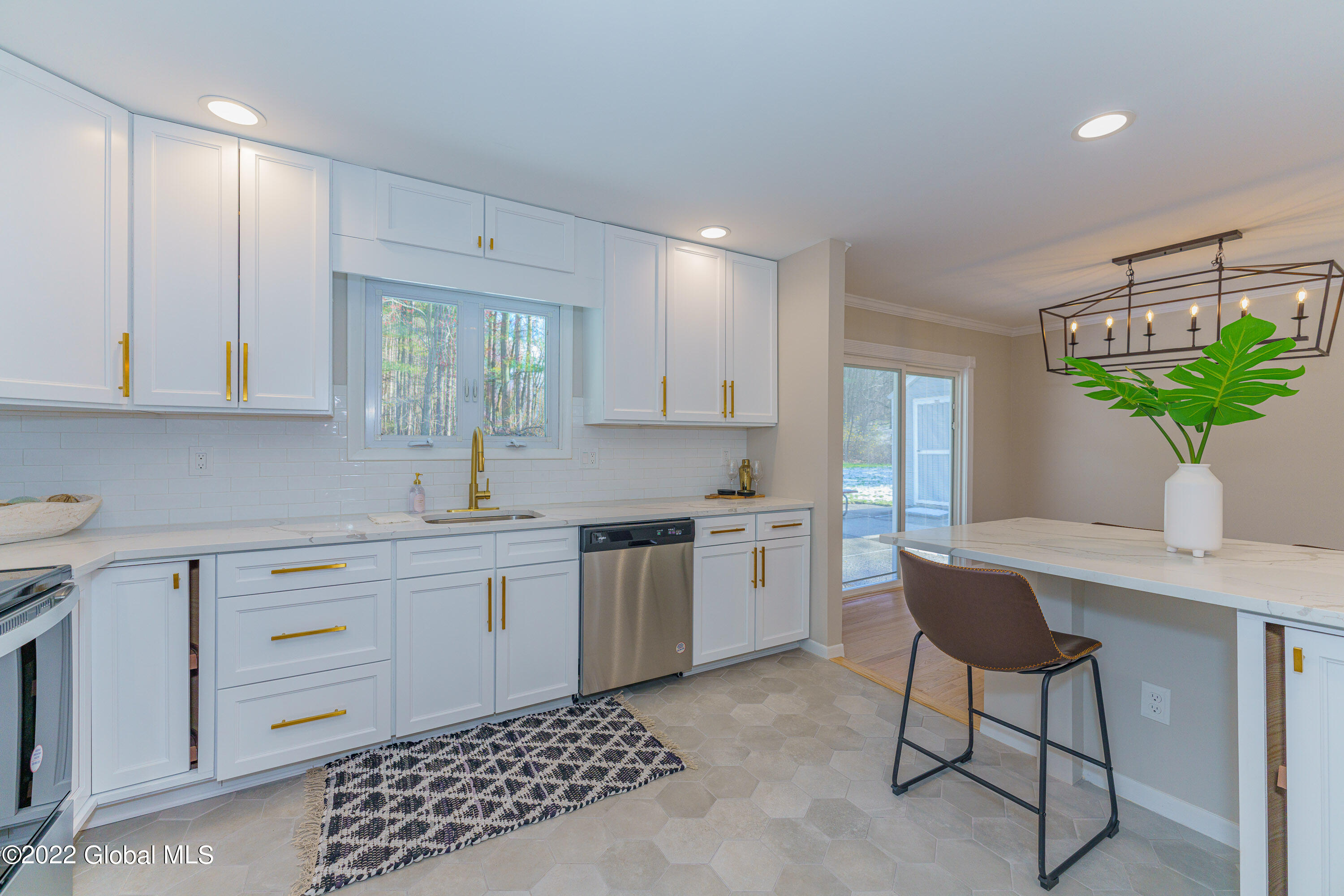 3097 East Old State Road Schenectady, NY 12303 - Photo 16 of 44 4 Kitchen 4
