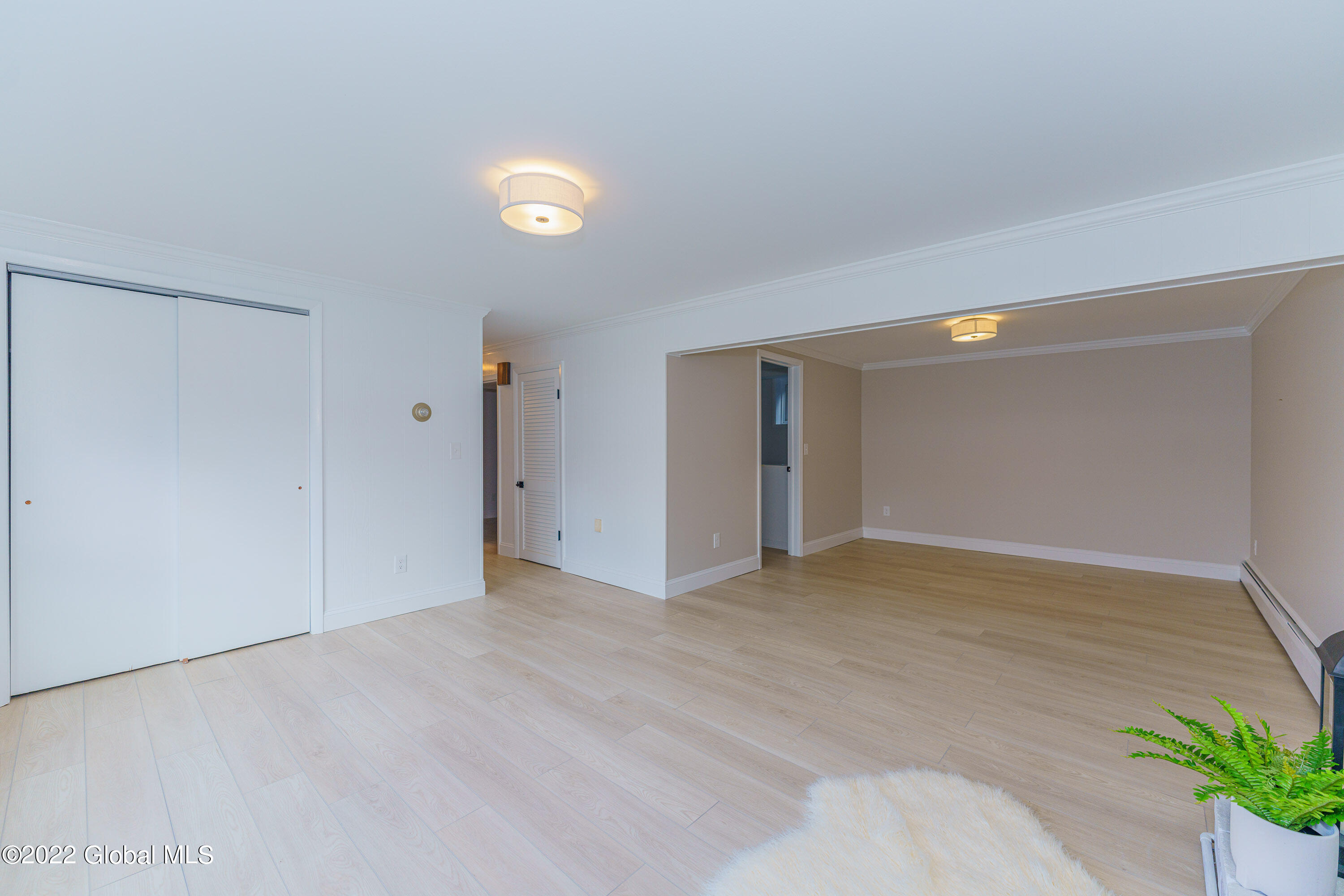 3097 East Old State Road Schenectady, NY 12303 - Photo 20 of 44 5 familyroom 3