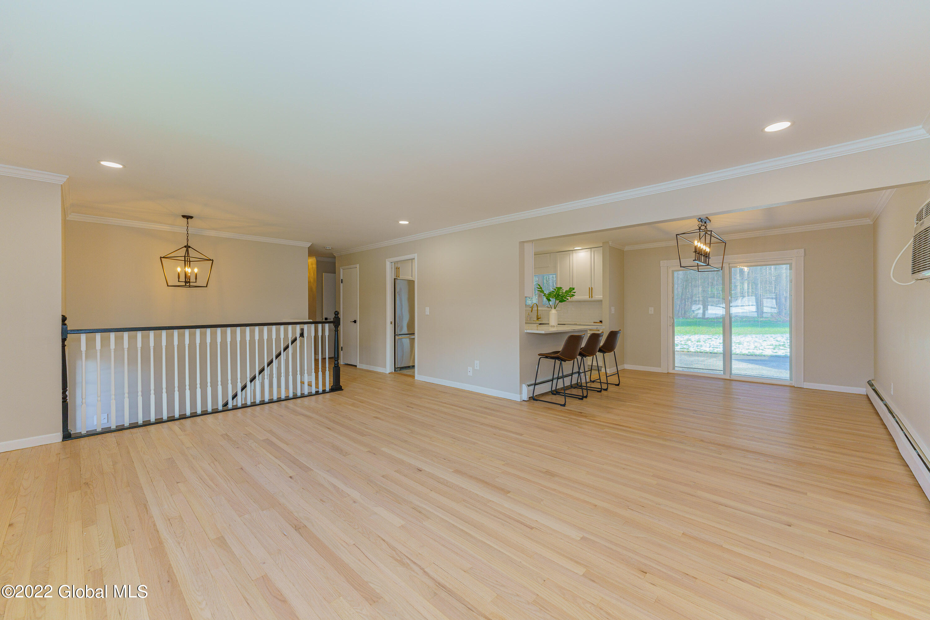 3097 East Old State Road Schenectady, NY 12303 - Photo 9 of 44 2 Livingroom 4