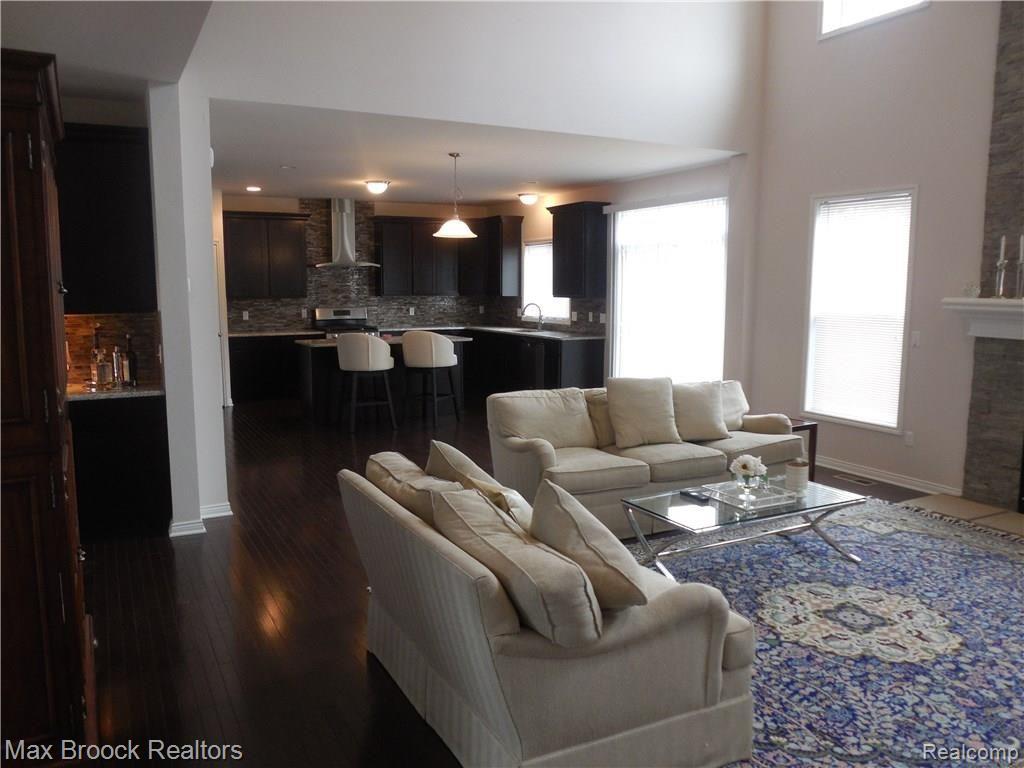 5609 Fox Ridge Drive Clarkston, MI 48348 - Photo 7 of 35 2017-07-16 11.58