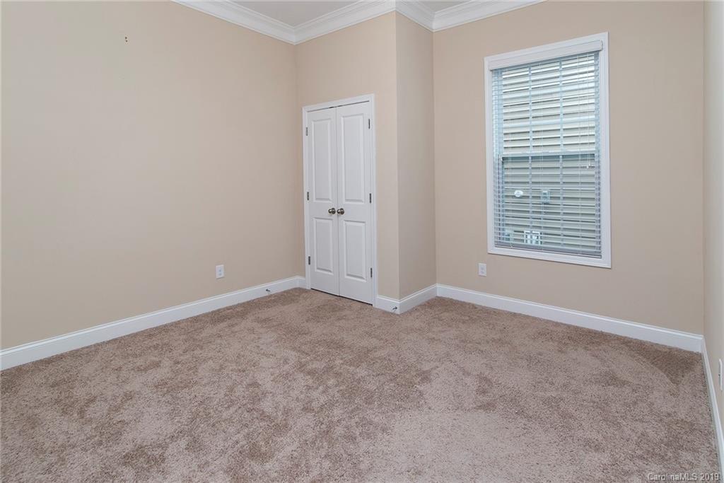 9906 Perth Moor Road Charlotte, NC 28278 - Photo 4 of 17 Gallery Image 4