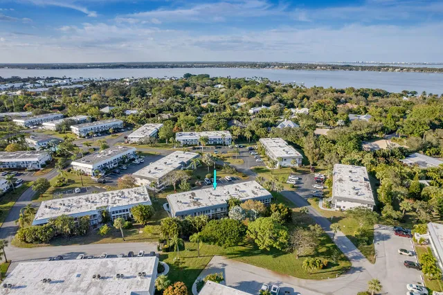 $165,000 | 2929 Southeast Ocean Boulevard, Unit 1308, Stuart, FL 34996