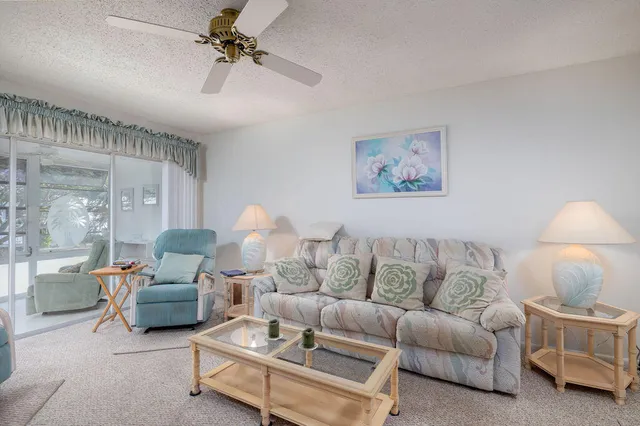 $165,000 | 2929 Southeast Ocean Boulevard, Unit 1308, Stuart, FL 34996