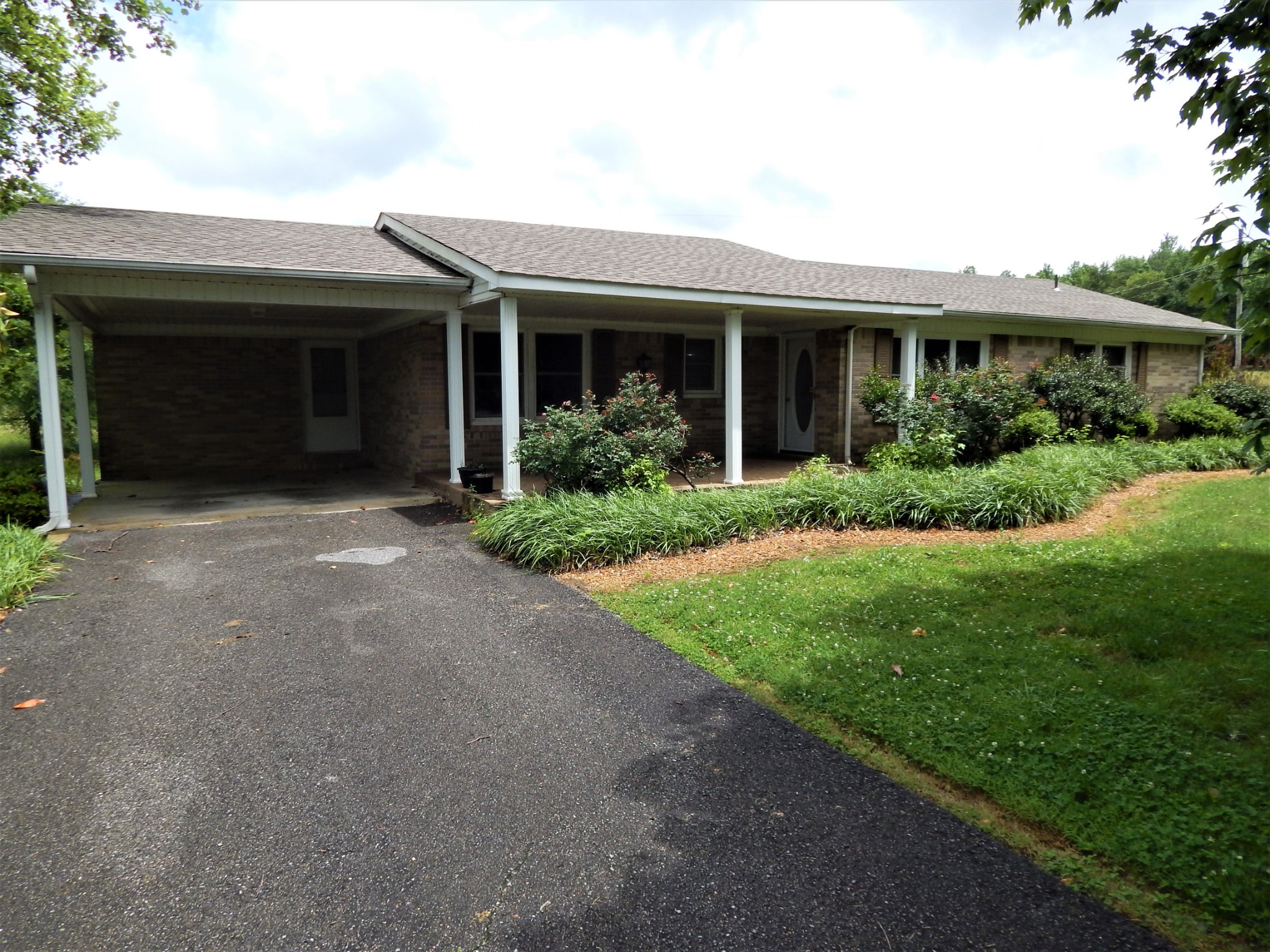 831 Green River Road Waynesboro, TN 38485 - Photo 2 of 49 Gallery Image 2