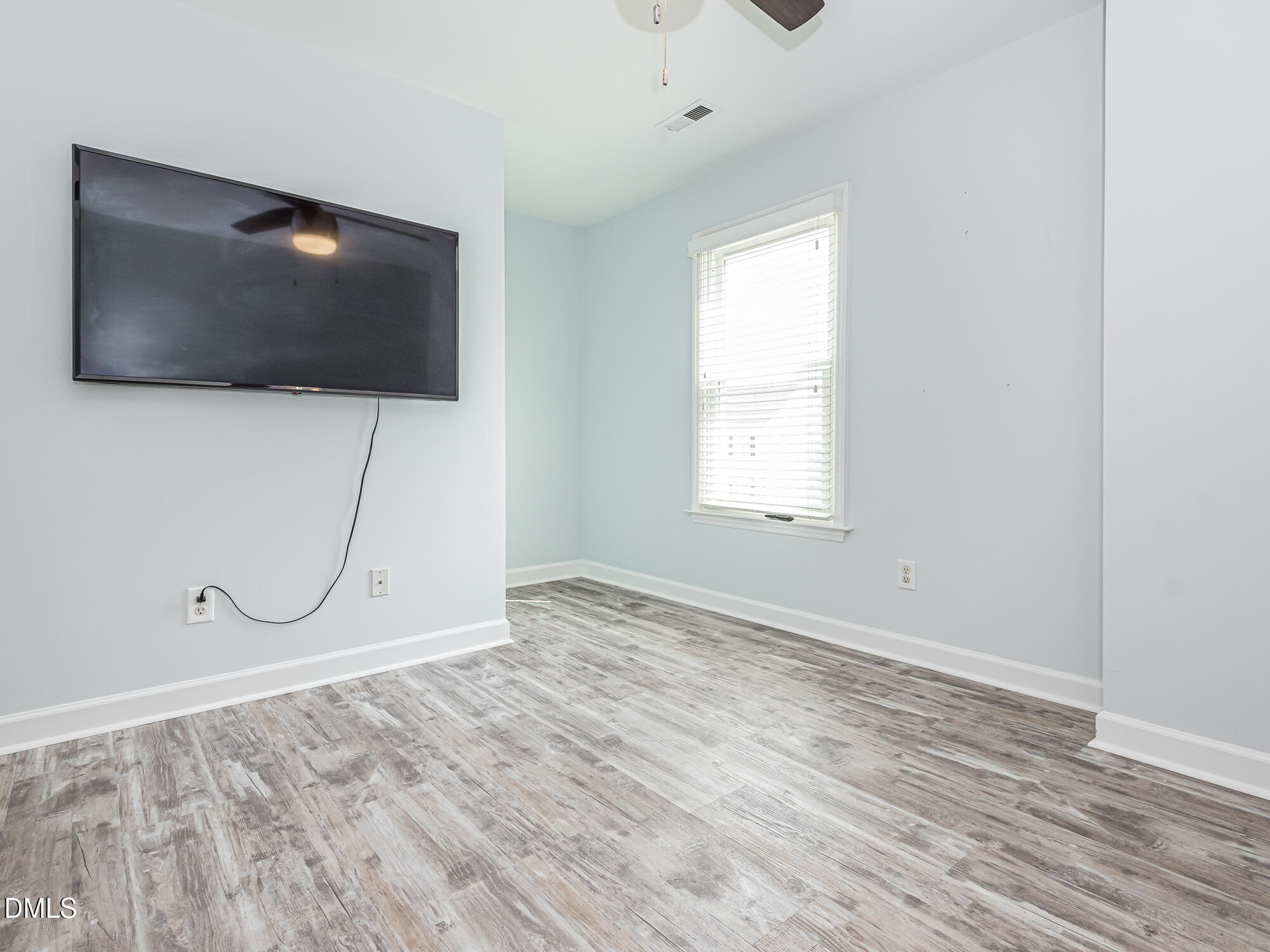 2113 Haig Point Way Raleigh, NC 27604 - Photo 22 of 40 InTrust_Realty_Lee_2113_Haig_Point-9116