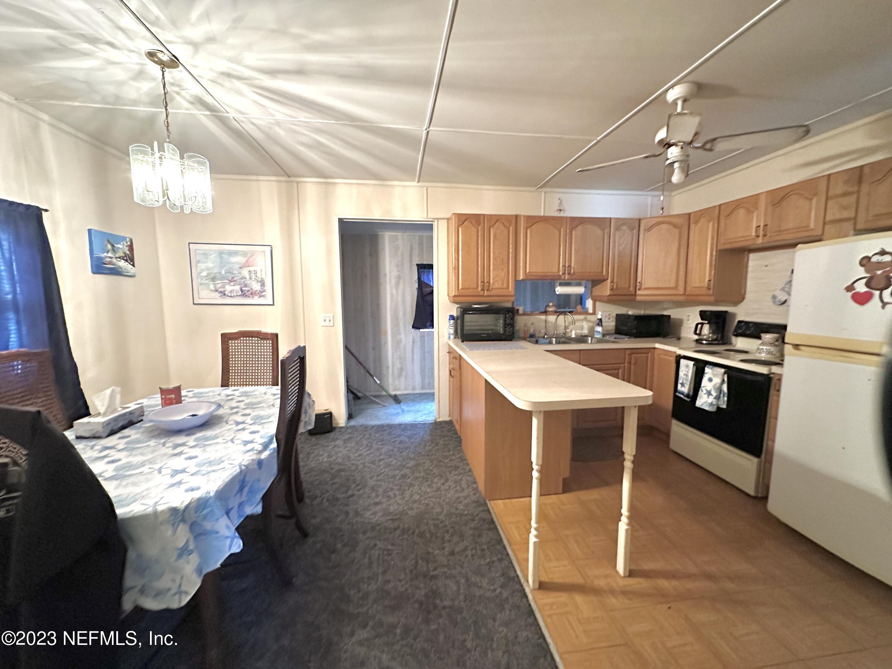 5818 Hillridge Road Keystone Heights, FL 32656 - Photo 9 of 14 9505A020-5527-4F11-8813-DD70D812FB3A