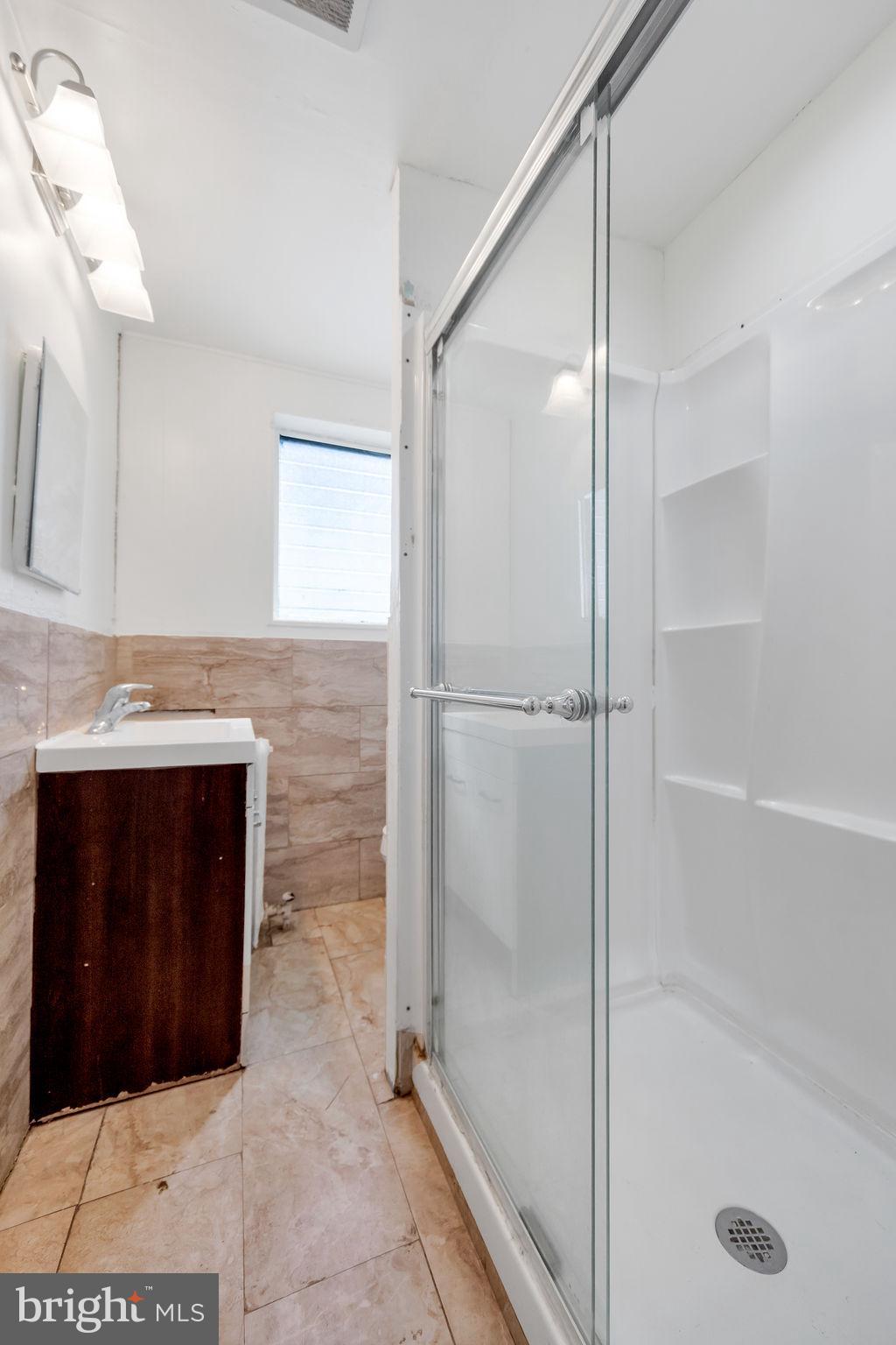 177 Wellington Road Upper Darby, PA 19082 - Photo 19 of 26