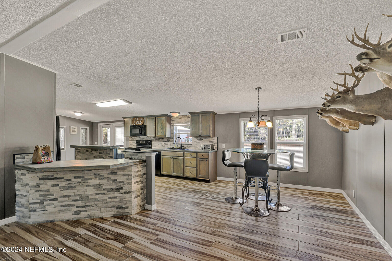 141 Woods Road San Mateo, FL 32187 - Photo 22 of 64 27_0H3A6685_mls