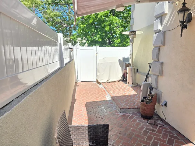 $685,000 | 612 North Columbus Avenue, Unit 101, Glendale, CA 91203