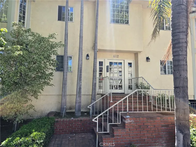 $685,000 | 612 North Columbus Avenue, Unit 101, Glendale, CA 91203