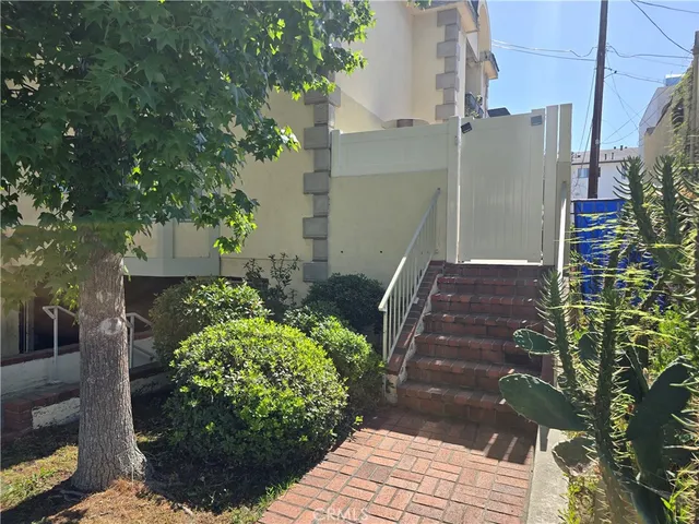 $685,000 | 612 North Columbus Avenue, Unit 101, Glendale, CA 91203