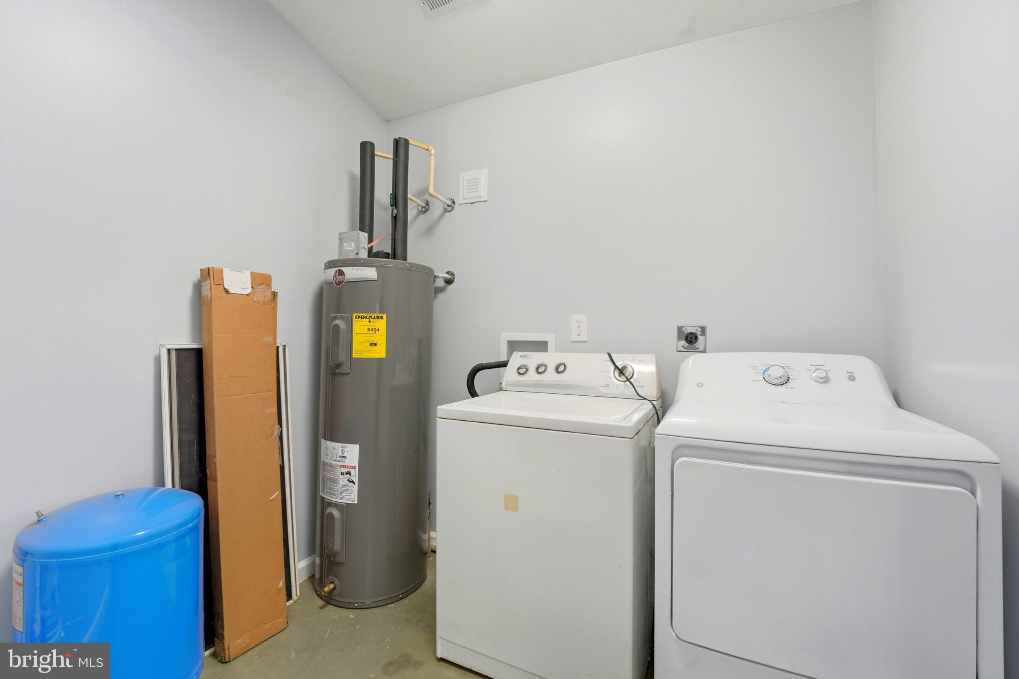 8021 Olympic Way Culpeper, VA 22701 - Photo 78 of 78 a utility room with dryer and washer