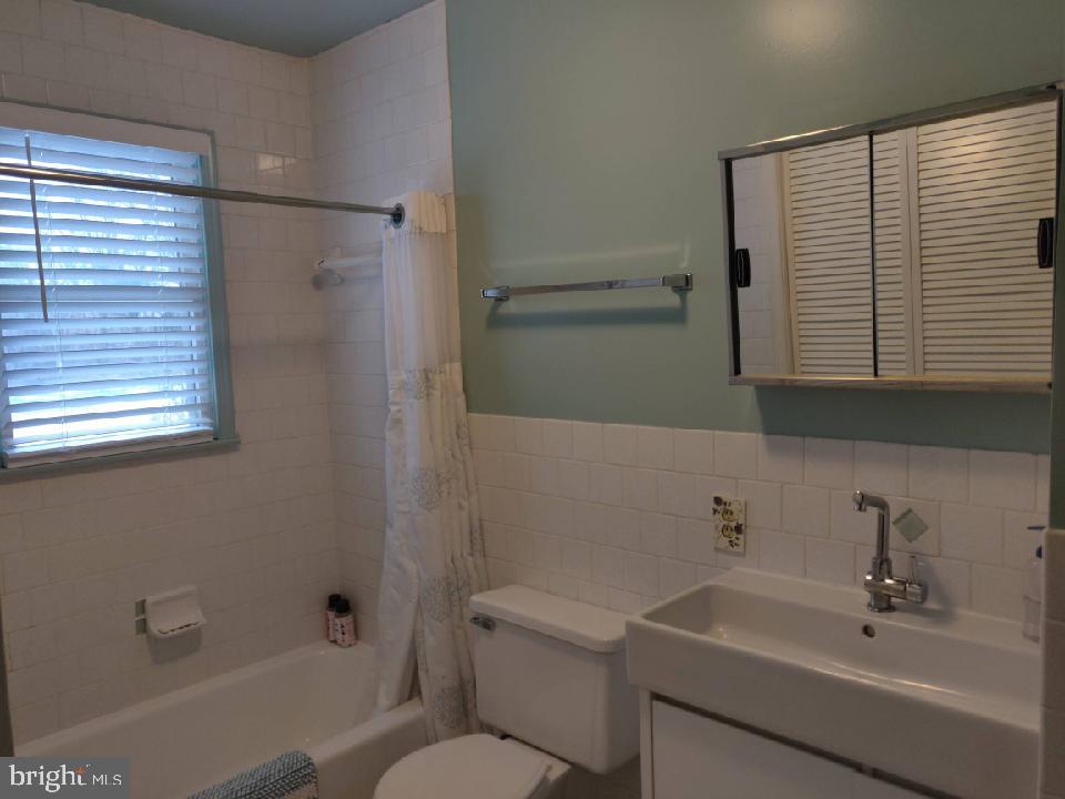 5444 Courtneys Corner Road Sumerduck, VA 22742 - Photo 8 of 12