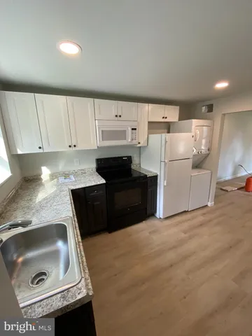 $2,200 | 1060 Elwood Avenue, Bensalem, PA 19020