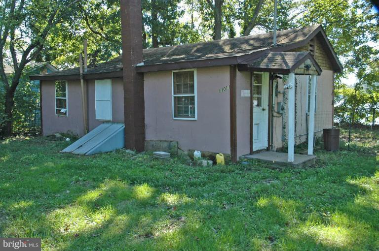 11015 Bowerman Road White Marsh, MD 21162 - Photo 15 of 27 Exterior (Front)